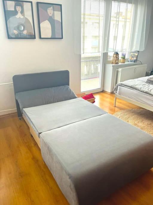 Charming Studio In The Old Town Bratislava Exterior foto
